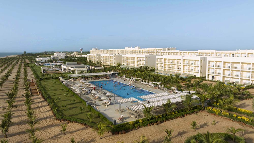 Hotel Riu Baobab Pointe-Sarene Exterior photo